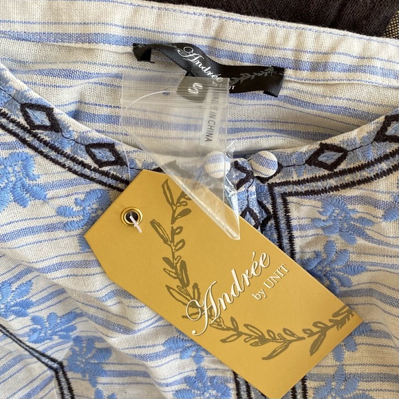 NWT Andree 3/4 Sleeve Top / Small - Picture 4 of 4